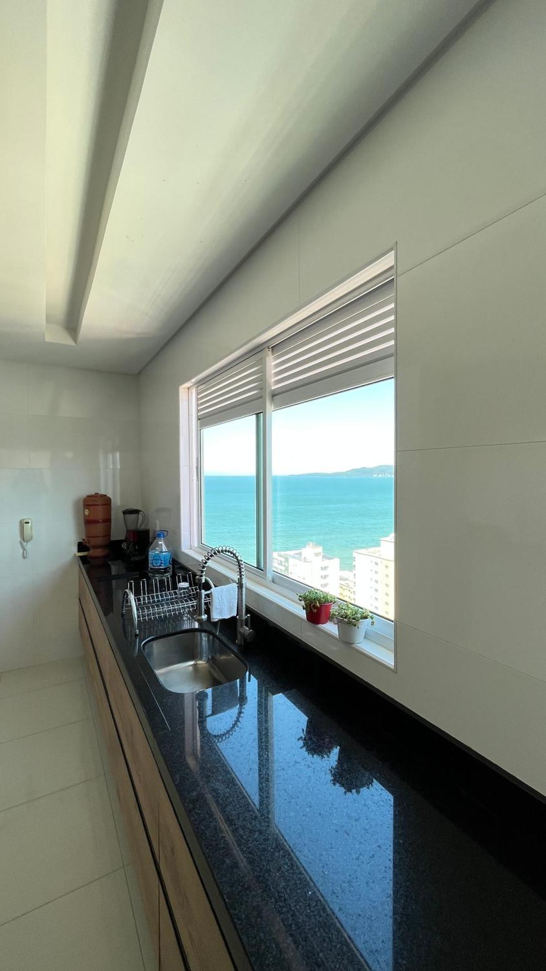 Cobertura Com Belissima Vista Para O Mar E Jacuzzi Itapema Bagian luar foto